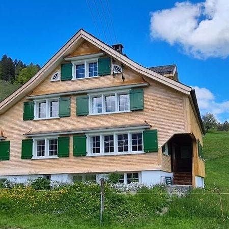 Ferienhaus Seuzach Nesslau エクステリア 写真